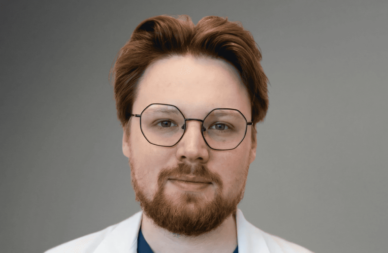 Кулаков Юрий Михайлович